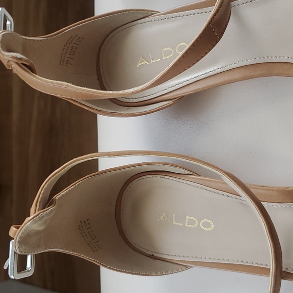 Tan Aldo Sandals - Picture 4 of 8